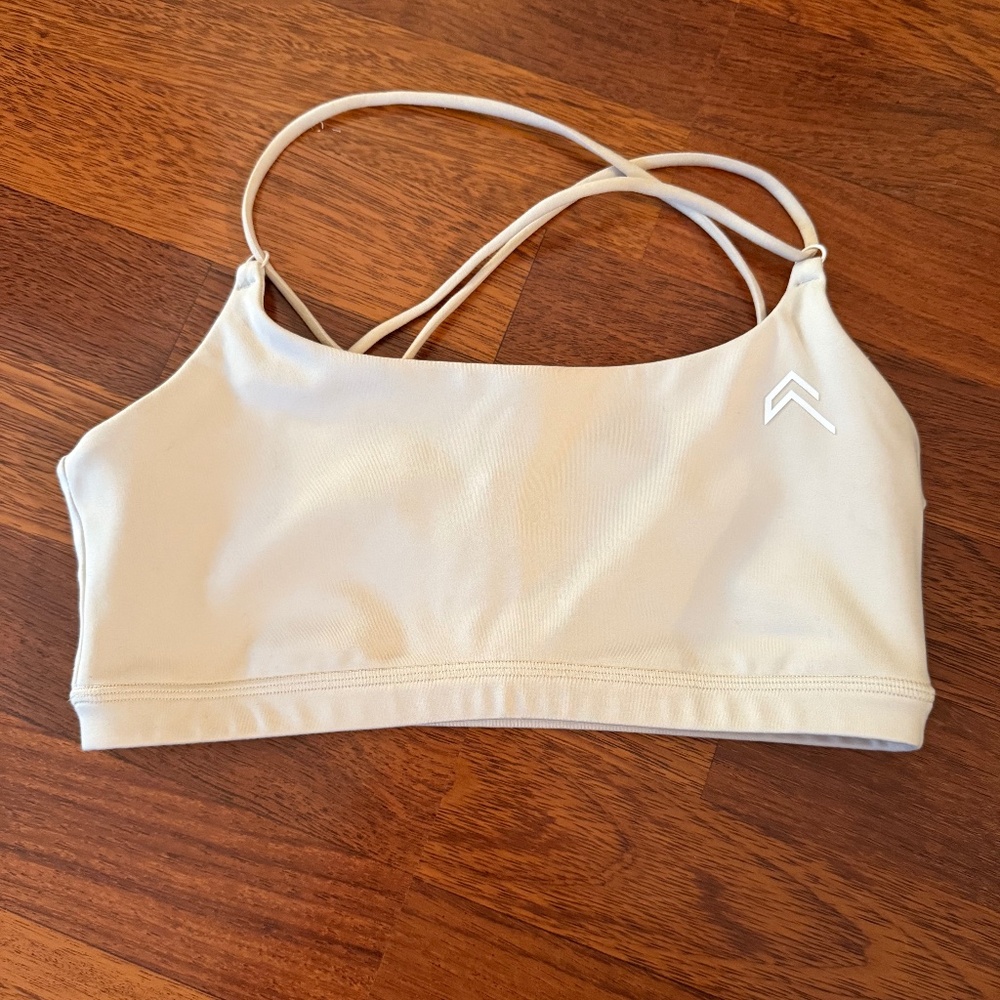 Oner Active Everyday Crossover Sports Bra Vanilla Size Small